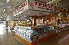 Parada disponible de cansaladeria i xarcuteria al Mercat Creu Alta 